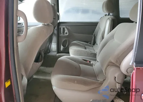 2004 Toyota Sienna Ce z USA, uszkodzony, nr VIN 5TDZA23C64S060518